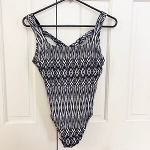 Studio Works Black & White One Piece Swimsuit 8